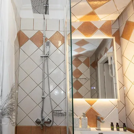 Ionian Whisper - Corfu, Greece Apartment *