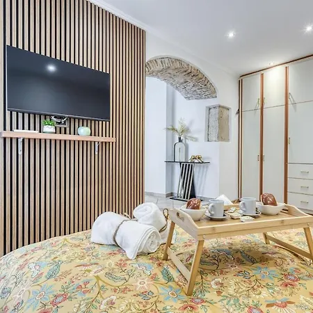 Ionian Whisper - Corfu, Greece Apartament *